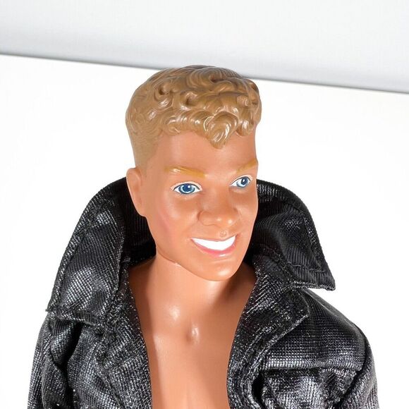 1990 New Kids on The Block 12" Joey McIntyre In Concert Doll Hasbro - Picture 9 of 10